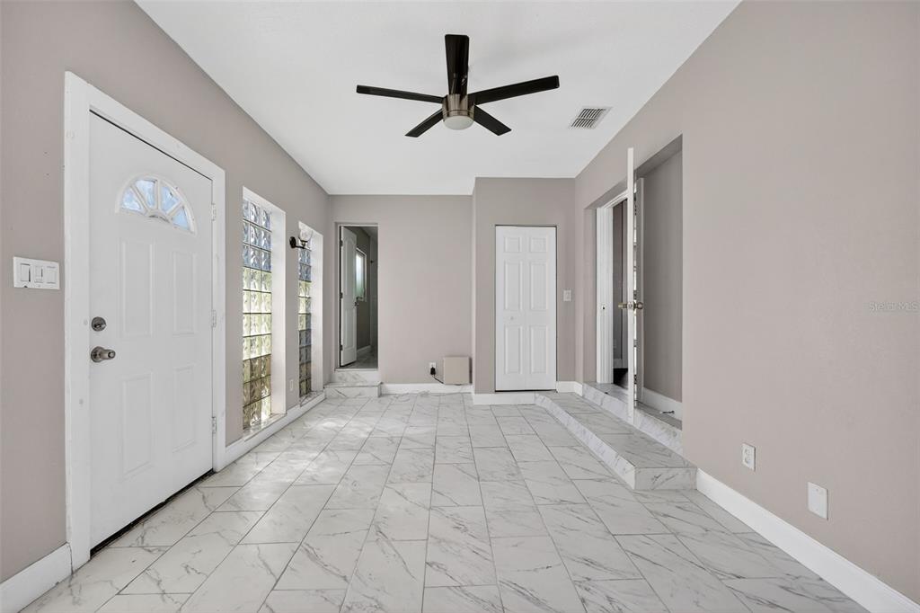 2714 West Grace Street Tampa, FL 33607 - Photo 14 of 26 a view of an empty room