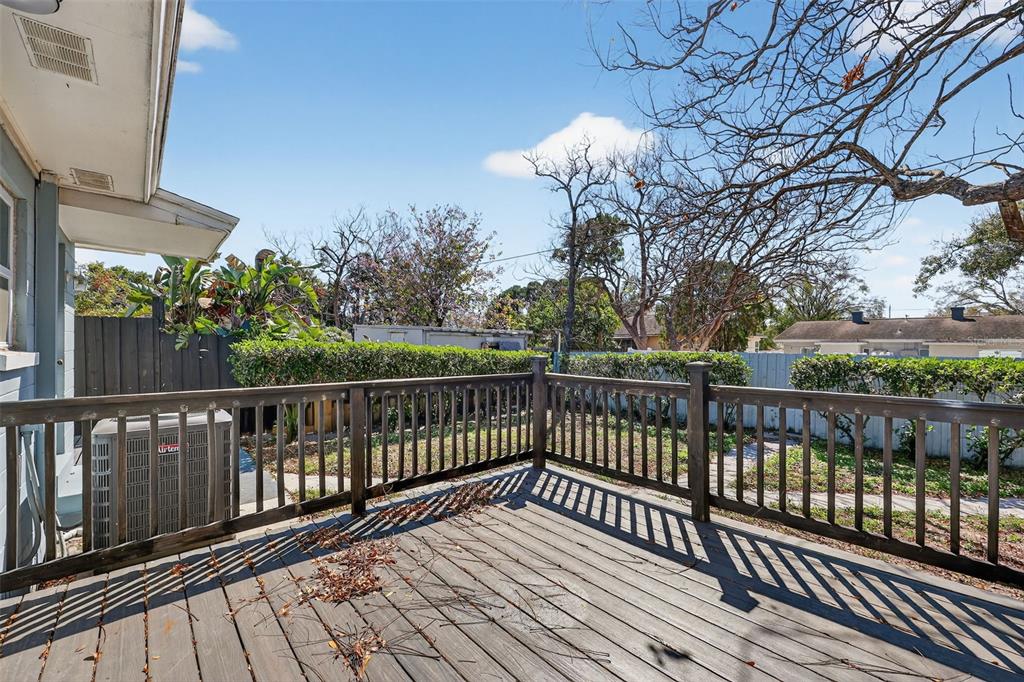 2714 West Grace Street Tampa, FL 33607 - Photo 22 of 26 a view of balcony with wooden floor