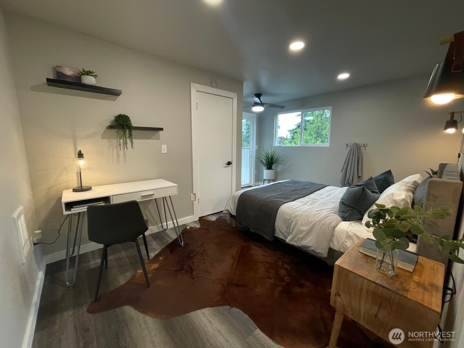 3730 Southwest 99th Street Seattle, WA 98126 - Photo 34 of 38