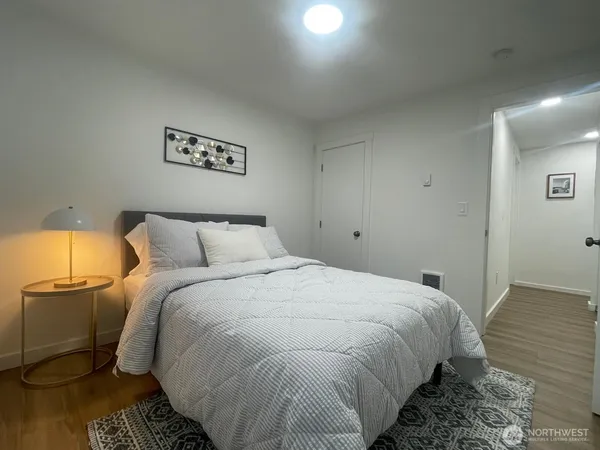 $1,150,000 | 3730 Southwest 99th Street, Seattle, WA 98126
