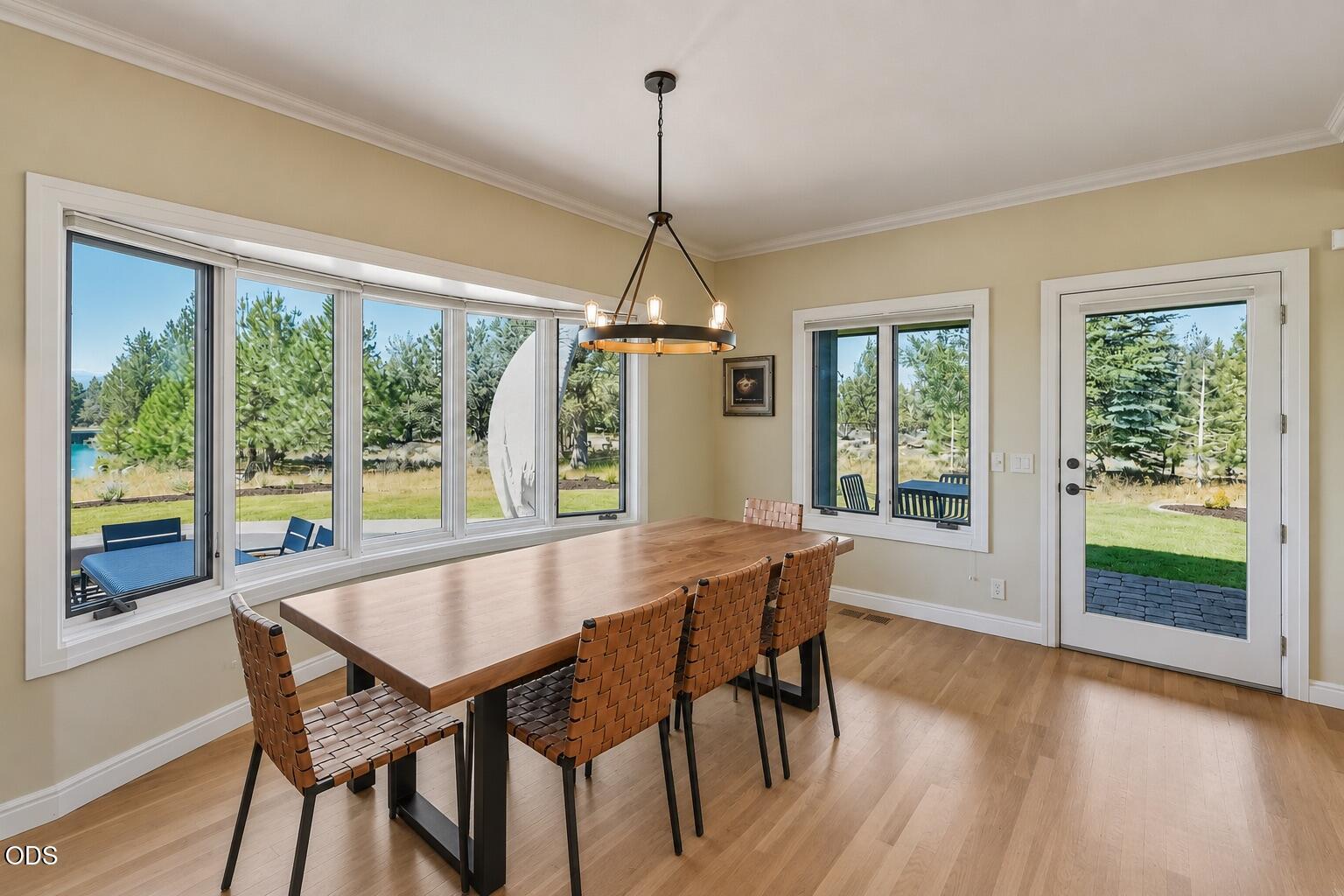 16150 Fox Ridge Circle Sisters, OR 97759 - Photo 17 of 51