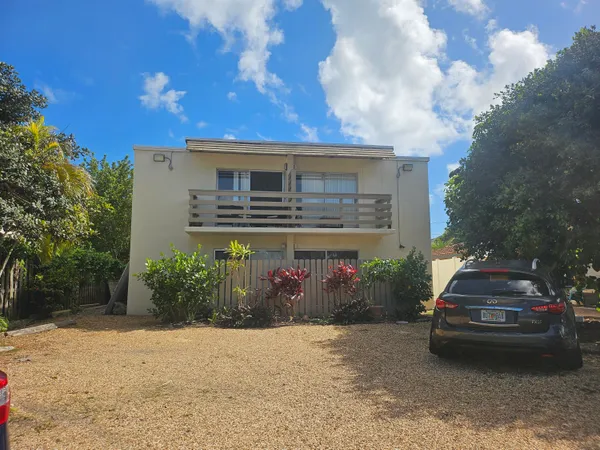 $1,800 | 3222 Marine Drive, Unit 1, Pompano Beach, FL 33062