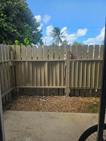 $1,800 | 3222 Marine Drive, Unit 1, Pompano Beach, FL 33062