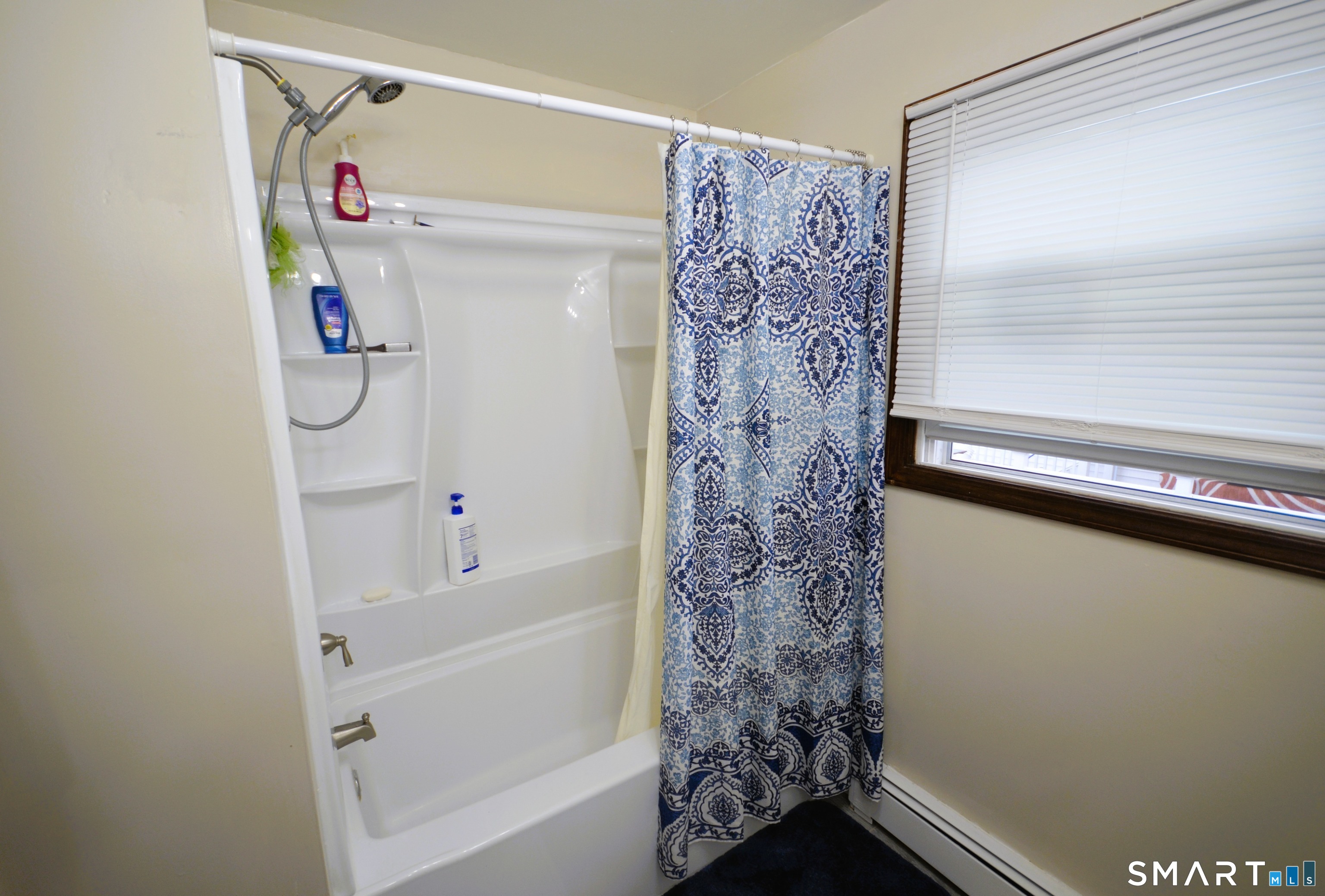 430 Berkeley Road Fairfield, CT 06825 - Photo 12 of 37