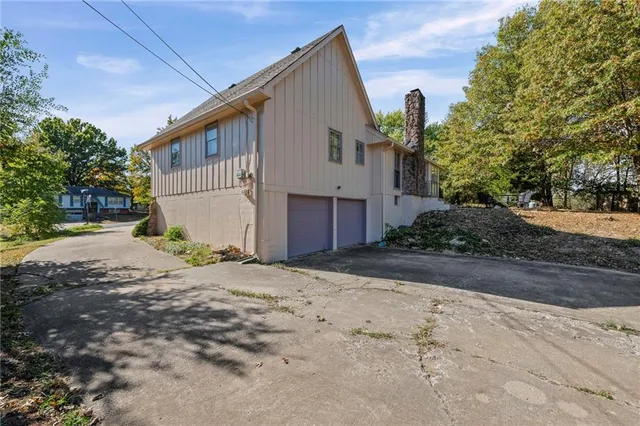 $269,000 | 11105 Askew Avenue, Kansas City, MO 64137