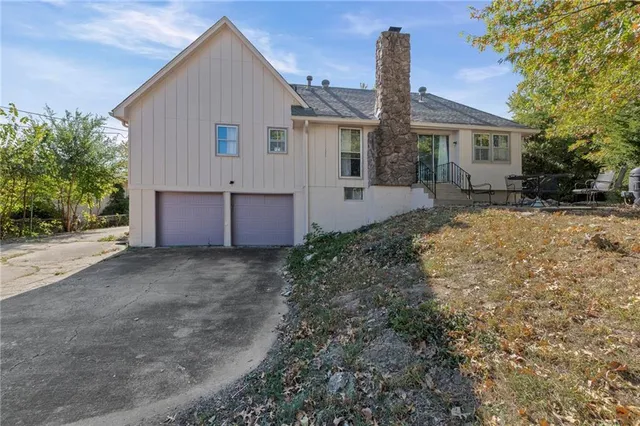 $269,000 | 11105 Askew Avenue, Kansas City, MO 64137