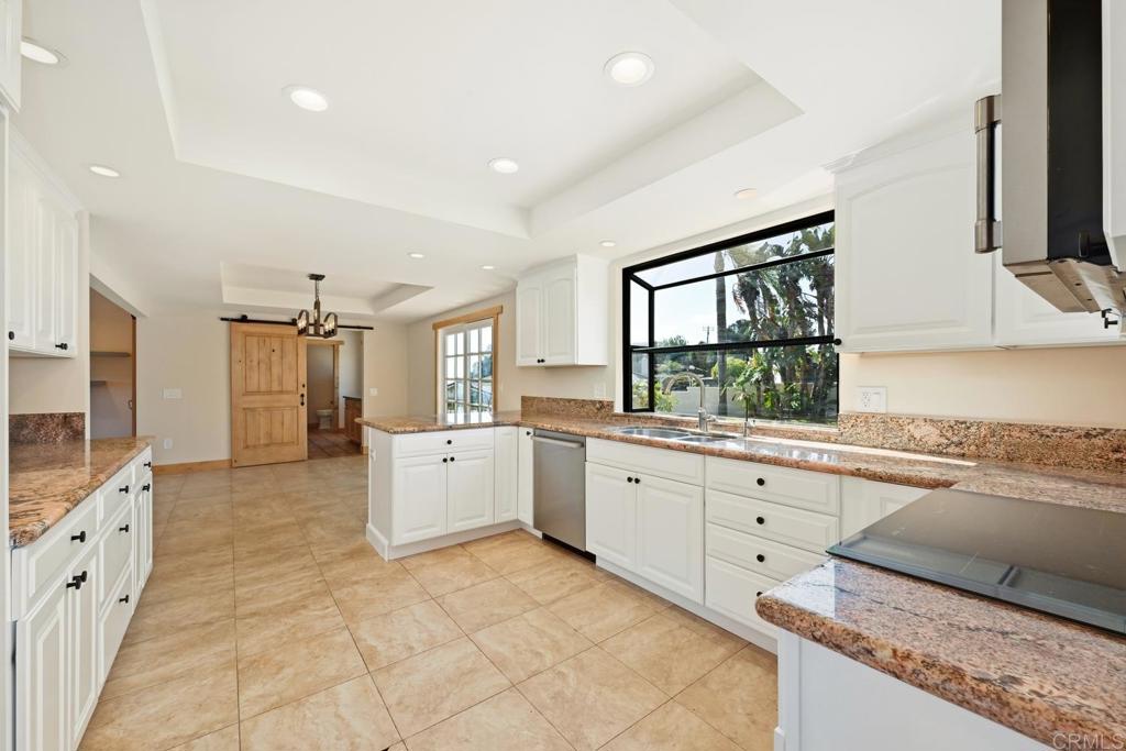 1820 Elevado Road Vista, CA 92084 - Photo 14 of 39 Gallery Image 14