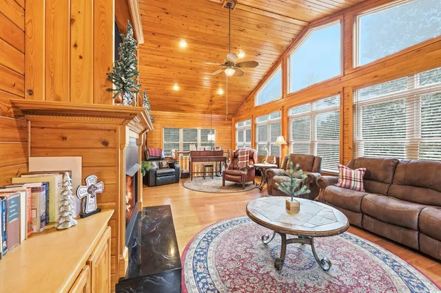 $1,200,000 | 705 County Rd S-45-185, Kingstree, SC 29556