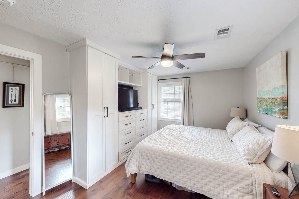 2017 Pisgah Road North Augusta, SC 29841 - Photo 15 of 25 Owners Suite!