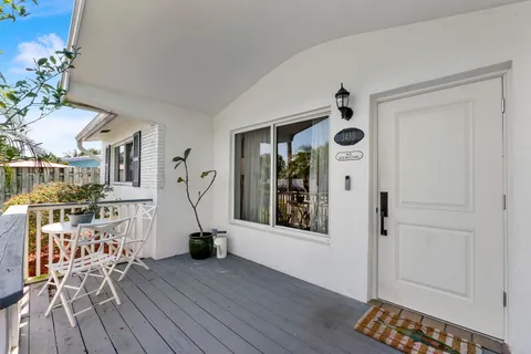 $515,000 | 3410 Southwest 13th Court, Fort Lauderdale, FL 33312