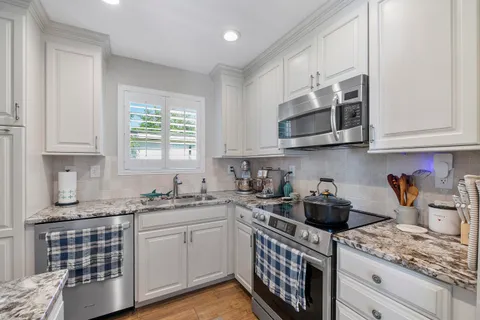$515,000 | 3410 Southwest 13th Court, Fort Lauderdale, FL 33312