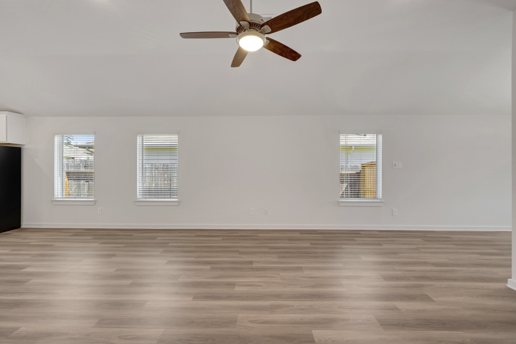 555 Flower Reed Court Magnolia, TX 77354 - Photo 17 of 34