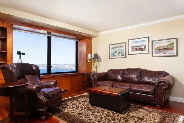 $9,775 | 65 East India Row, Unit 22AB, Boston, MA 02110