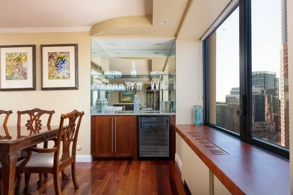$9,775 | 65 East India Row, Unit 22AB, Boston, MA 02110