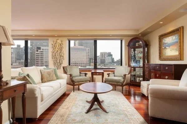 $9,775 | 65 East India Row, Unit 22AB, Boston, MA 02110