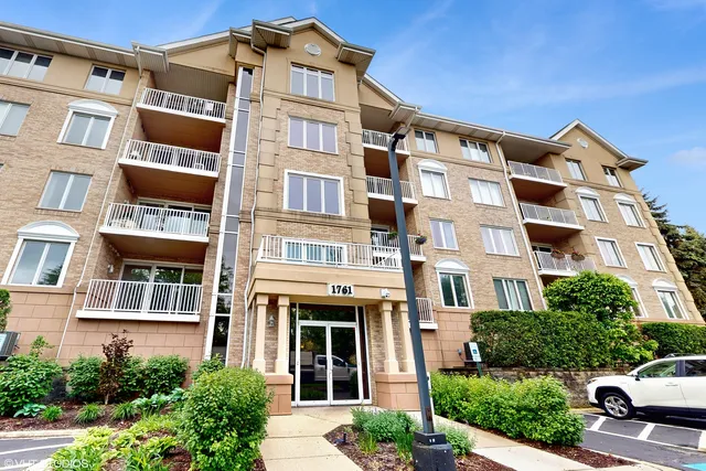 $349,900 | 1761 Pavilion Way, Unit 506, Park Ridge, IL 60068