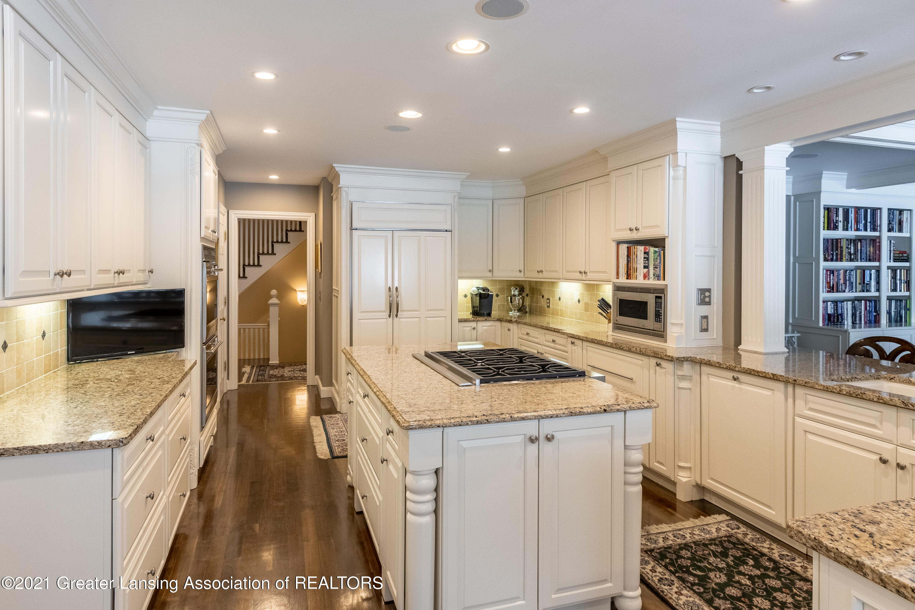 627 North Harrison Road East Lansing, MI 48823 - Photo 28 of 94 All new renovated kitchen