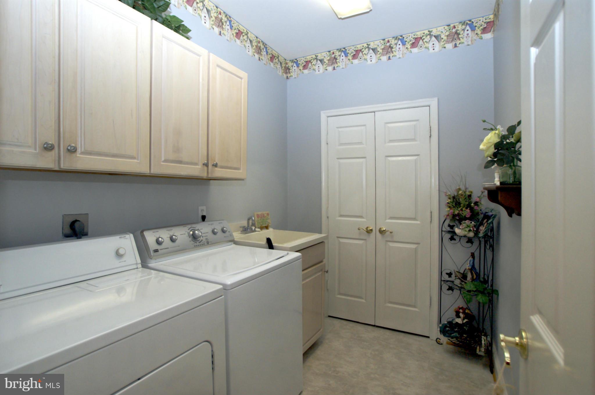 7203 Baldwin Ridge Road Warrenton, VA 20187 - Photo 9 of 30 Laundry Room