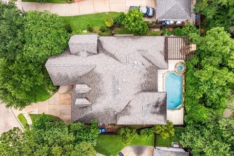 $699,900 | 28331 Hollow Springs Lane, Spring, TX 77386