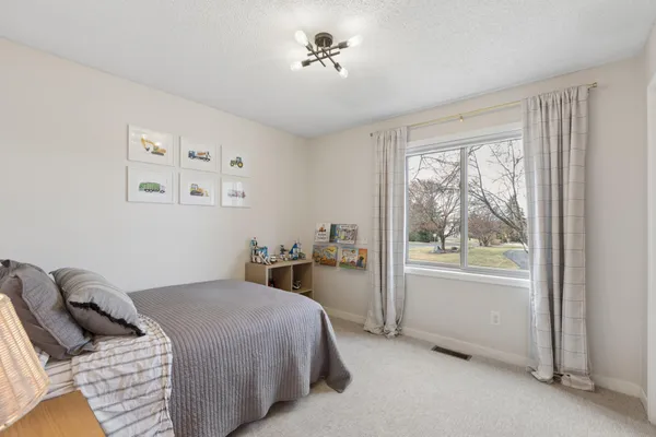 $425,000 | 8444 Underwood Lane North, Maple Grove, MN 55369