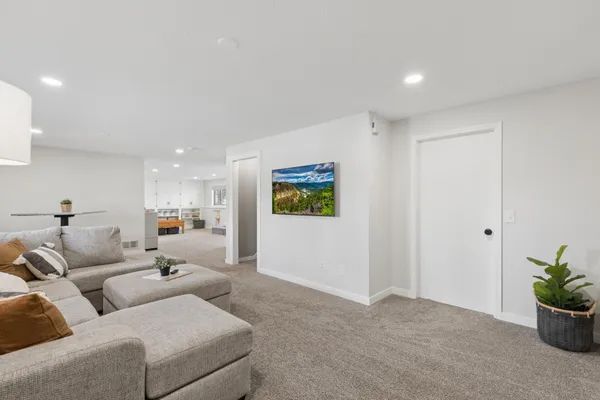 $425,000 | 8444 Underwood Lane North, Maple Grove, MN 55369