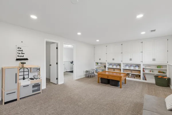 $425,000 | 8444 Underwood Lane North, Maple Grove, MN 55369