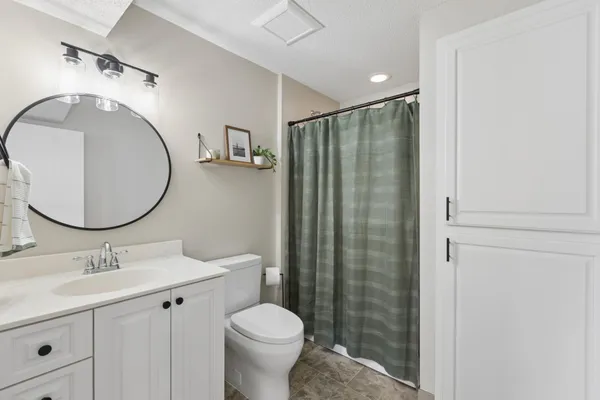 $425,000 | 8444 Underwood Lane North, Maple Grove, MN 55369