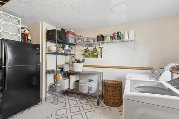 $425,000 | 8444 Underwood Lane North, Maple Grove, MN 55369