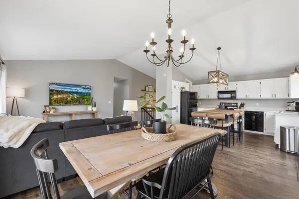 $425,000 | 8444 Underwood Lane North, Maple Grove, MN 55369