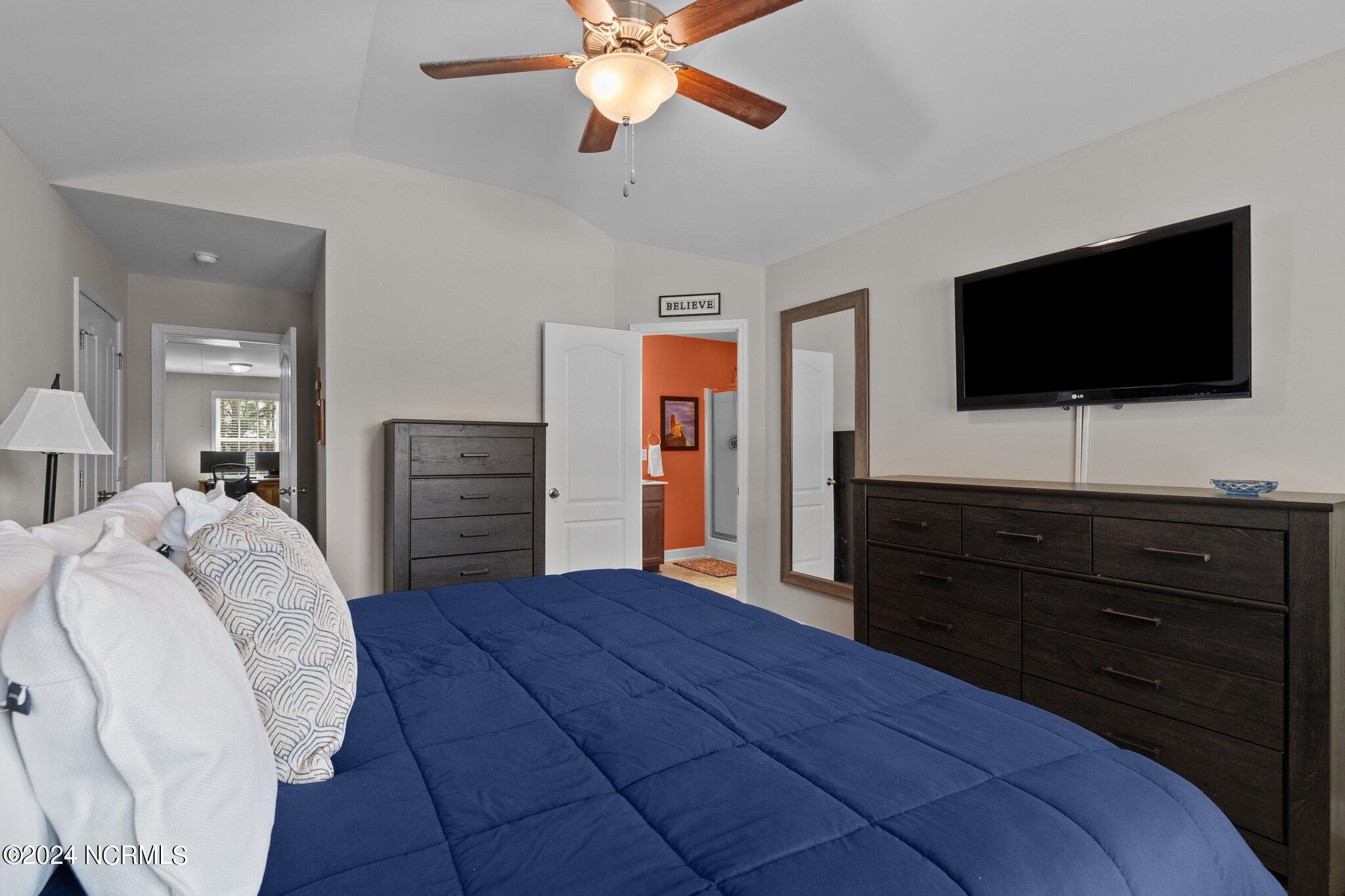 4055 Irwin Drive Aberdeen, NC 28315 - Photo 20 of 32 Primary Bedroom