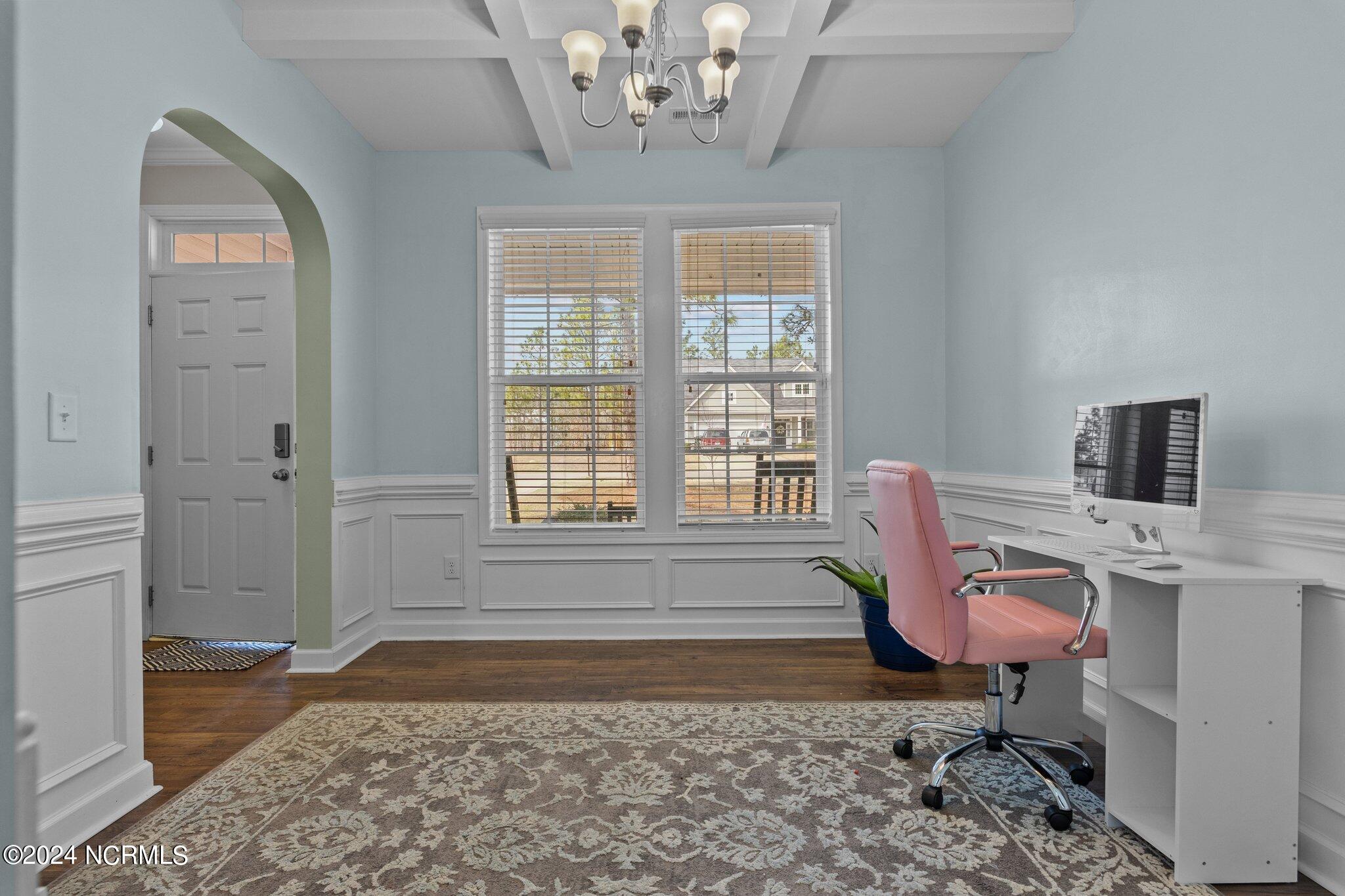 4055 Irwin Drive Aberdeen, NC 28315 - Photo 7 of 32 Dining / Flex Room