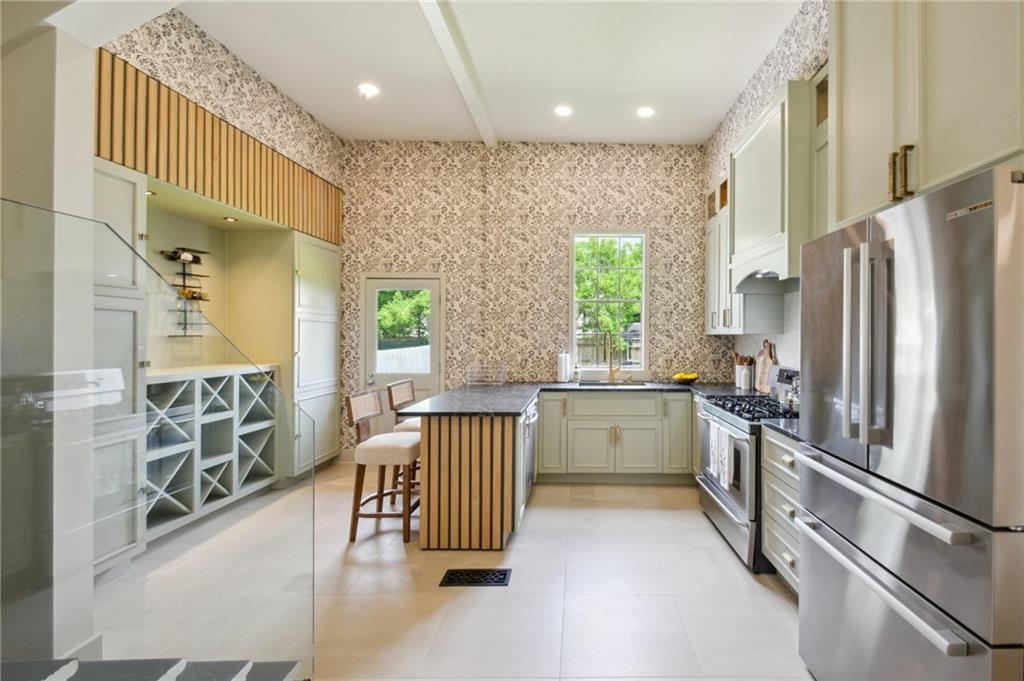 1449 Arabella Street New Orleans, LA 70115 - Photo 16 of 33