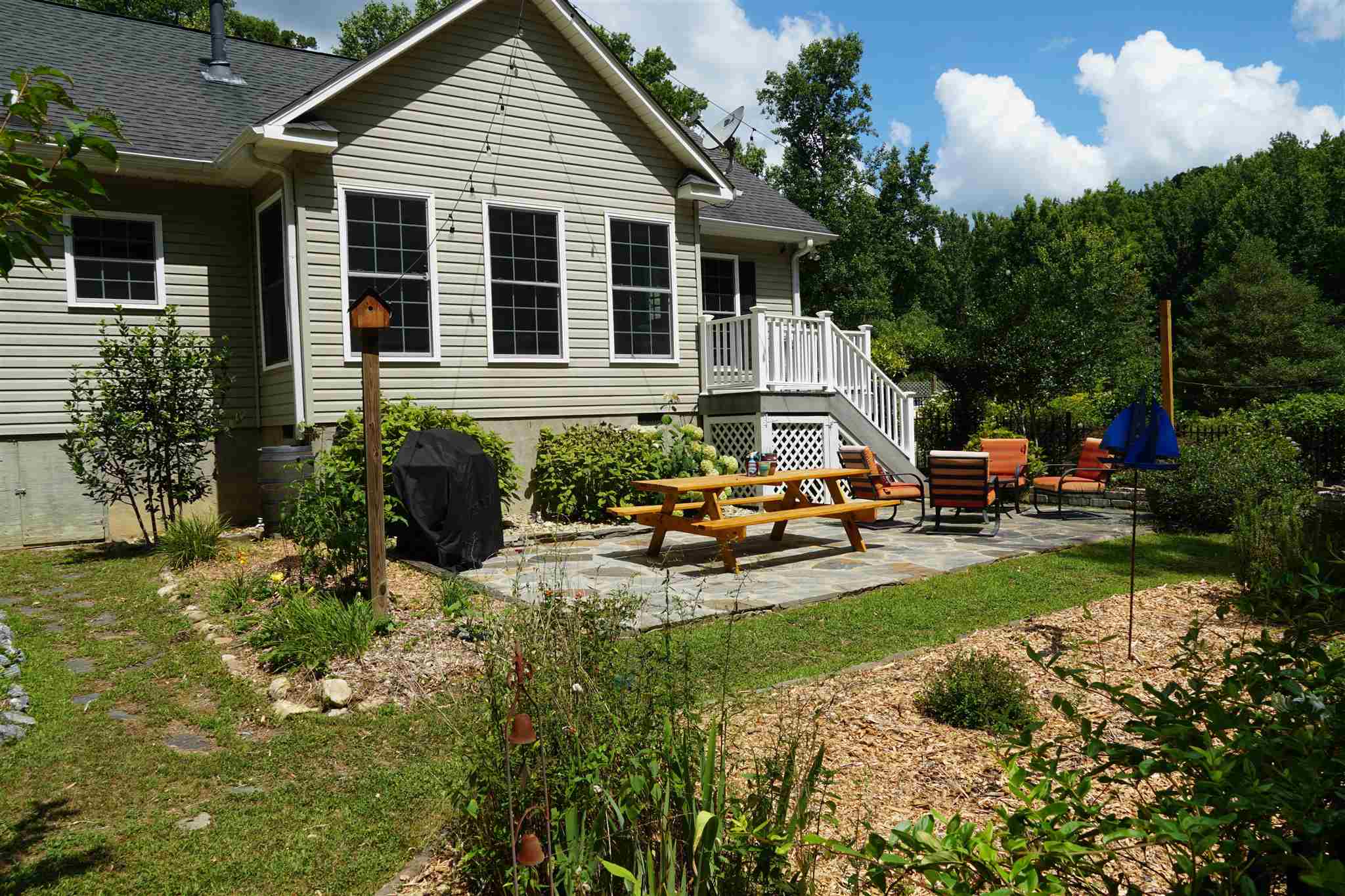 595 Braewick Road Tryon, NC 28782 - Photo 3 of 36
