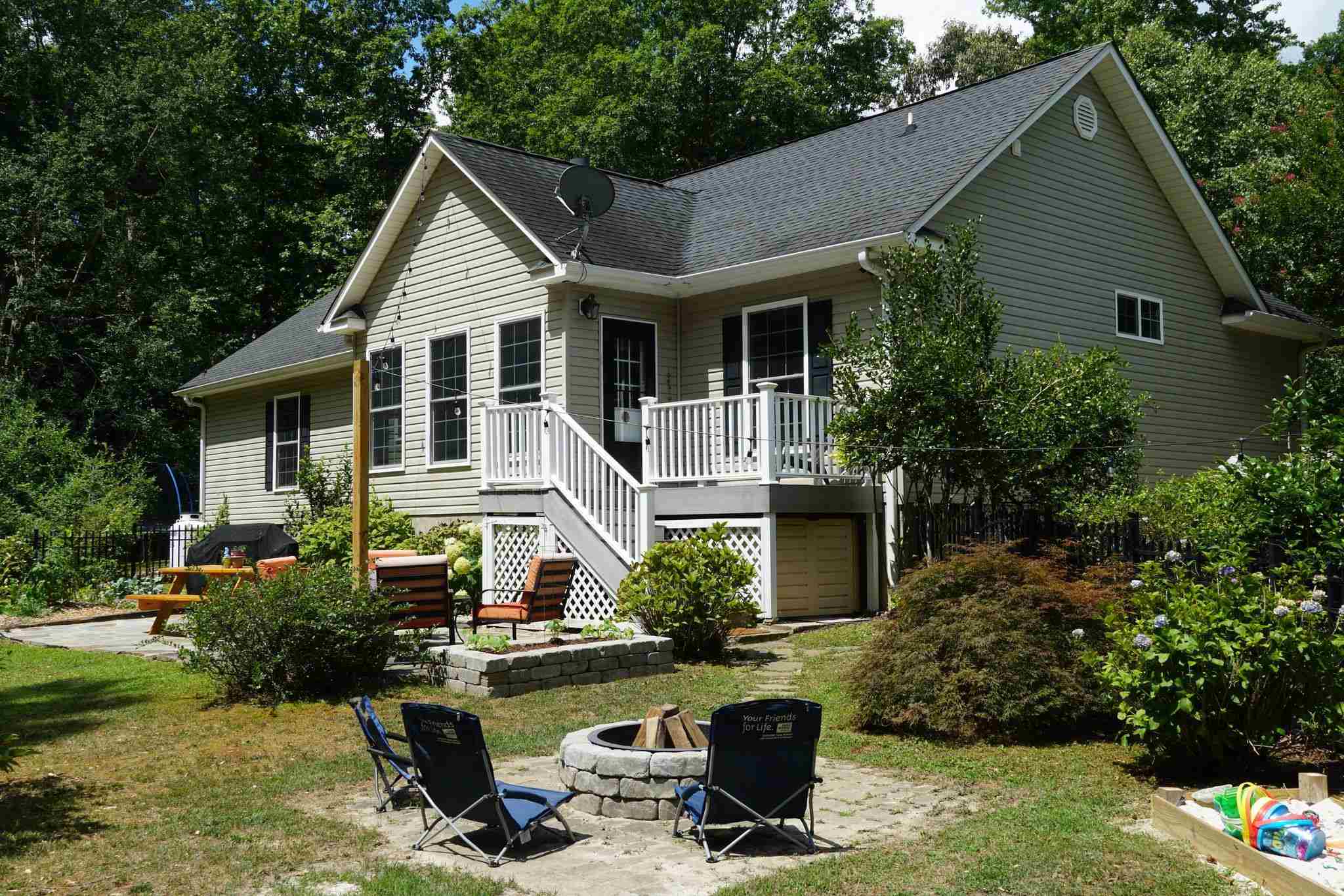 595 Braewick Road Tryon, NC 28782 - Photo 10 of 36