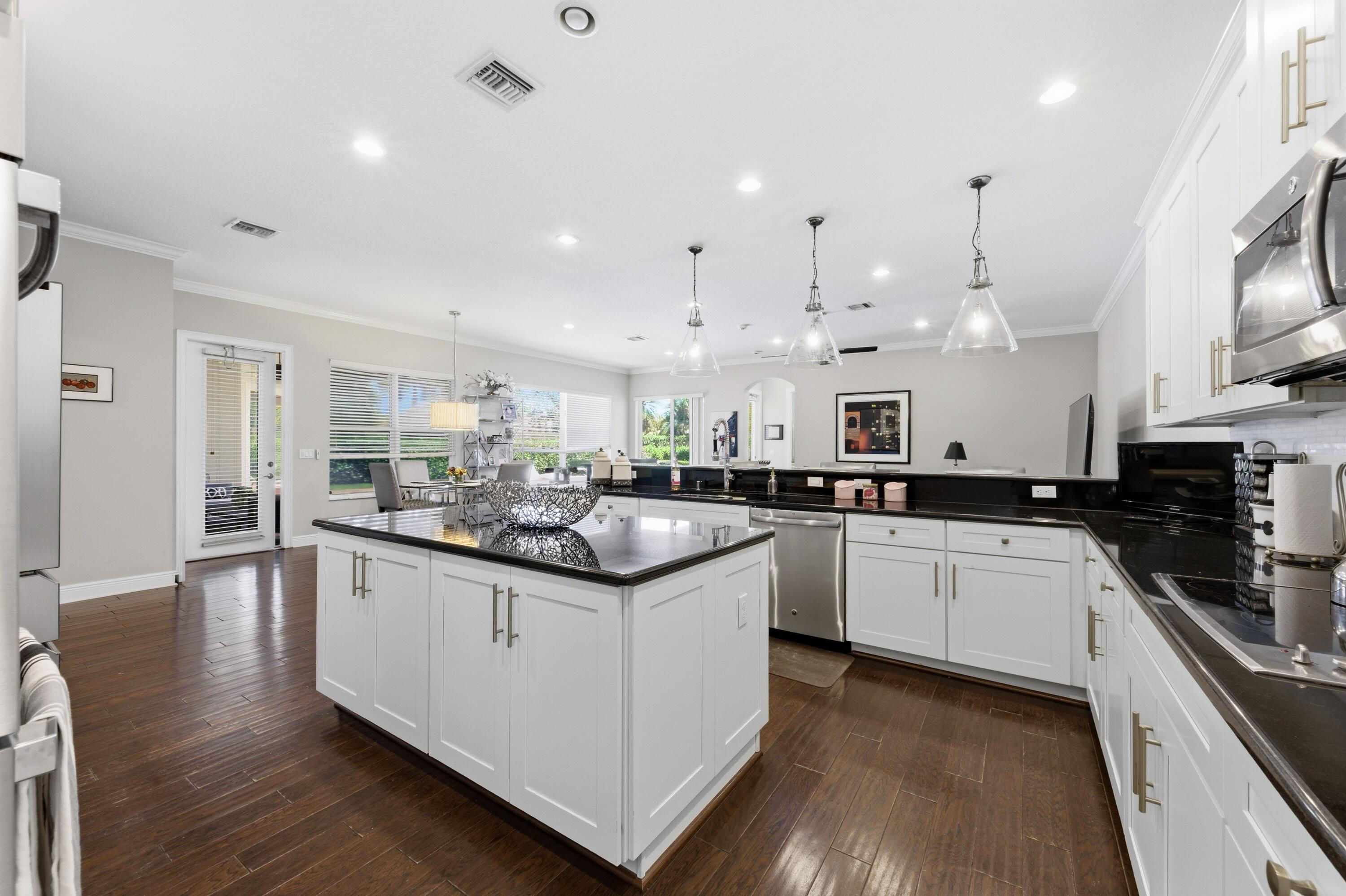 337 Rudder Cay Way Jupiter, FL 33458 - Photo 13 of 45 337_Rudder_Cay_Jupiter_027