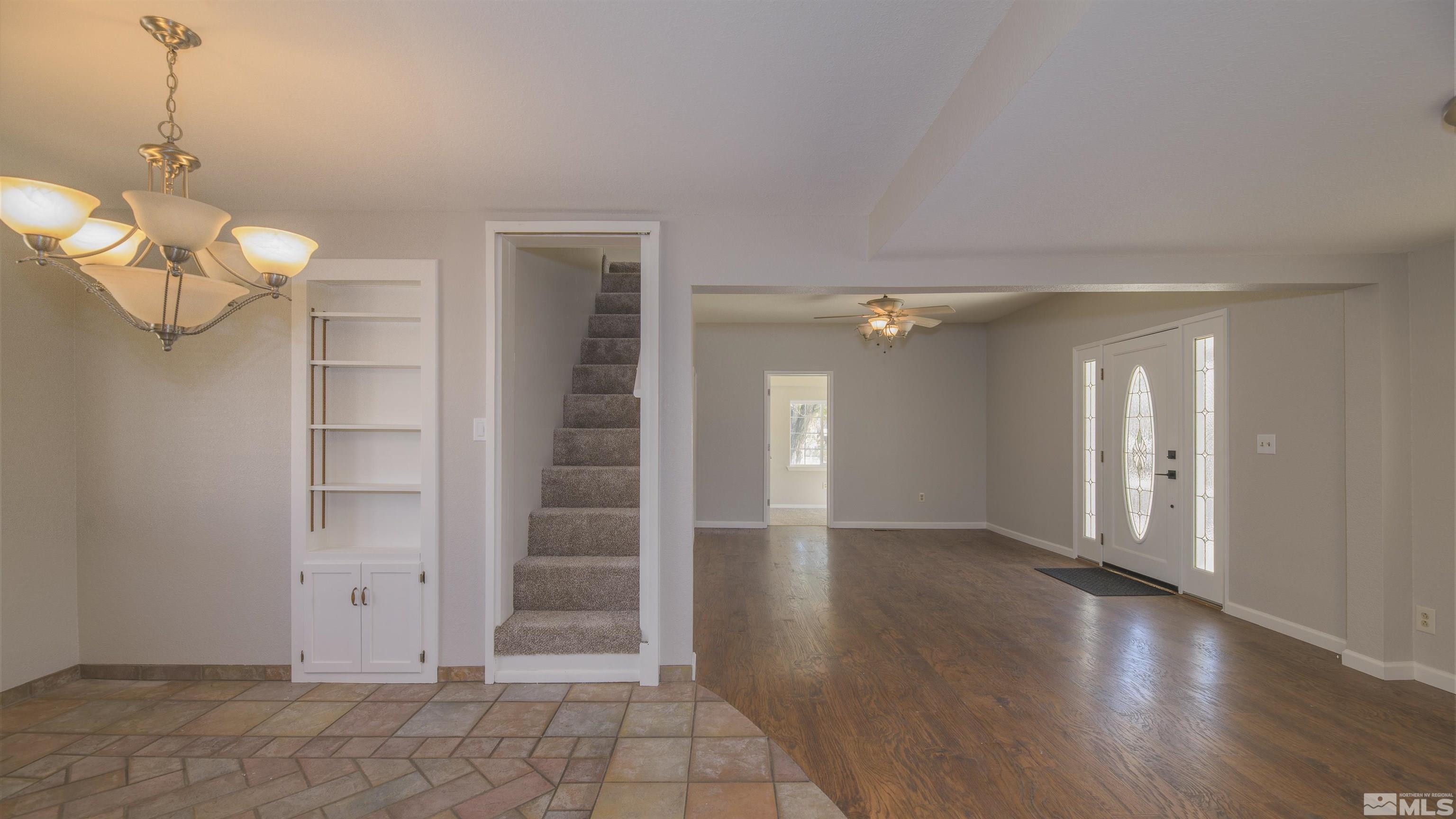 955 Lester Avenue Reno, NV 89502 - Photo 8 of 23 Photo 8