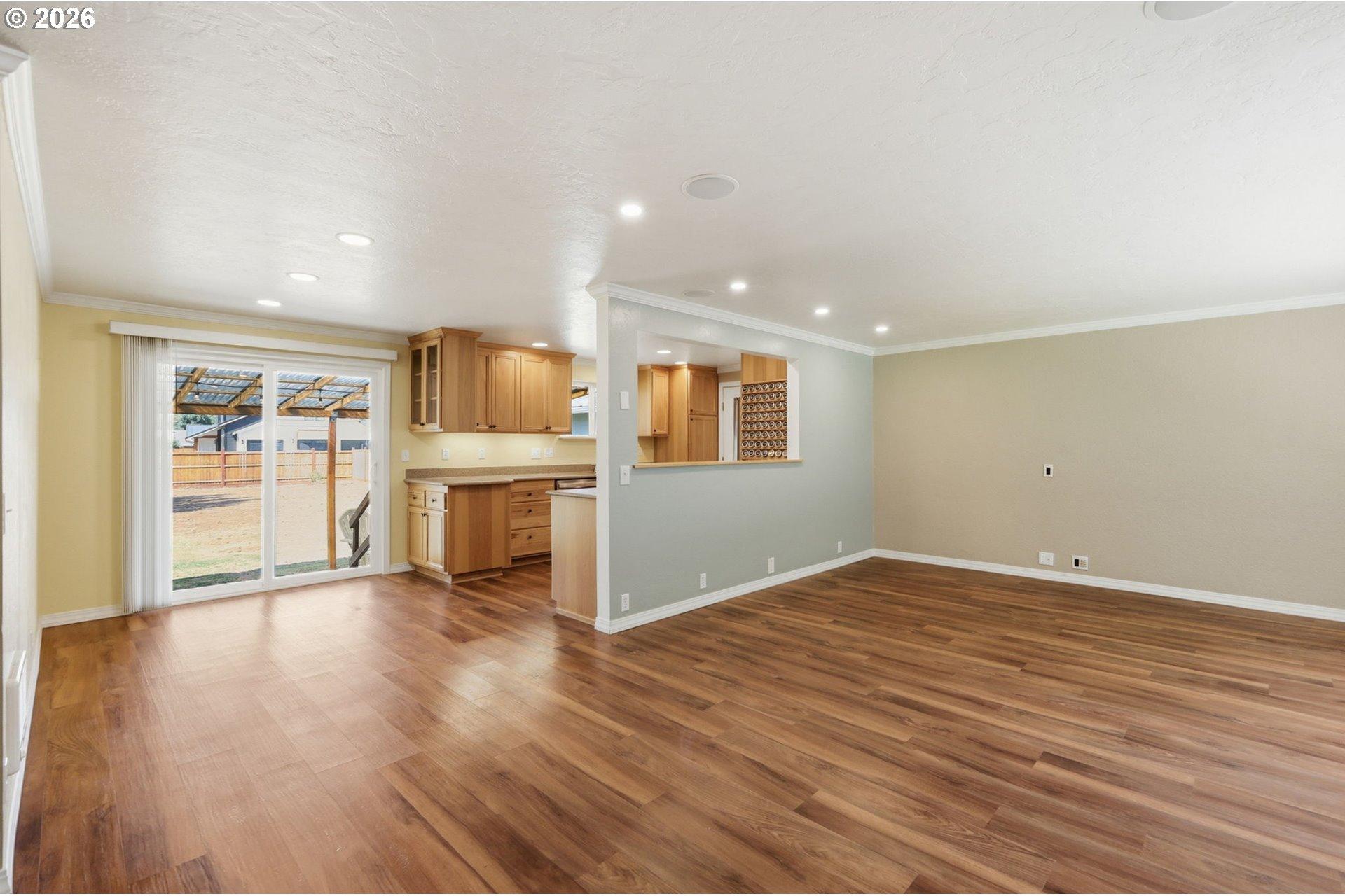 3930 Hayden Bridge Road Springfield, OR 97477 - Photo 7 of 44 Gallery Image 7