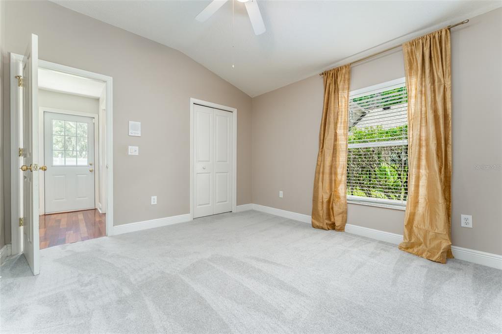 15211 Merlinglen Place Lithia, FL 33547 - Photo 23 of 34