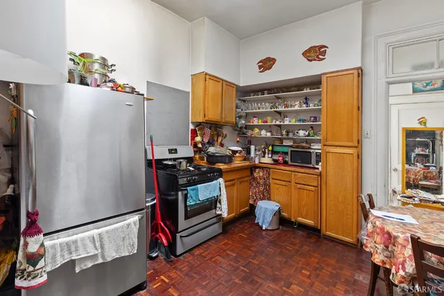 $1,095,000 | 1134-1136 Treat Avenue, San Francisco, CA 94110