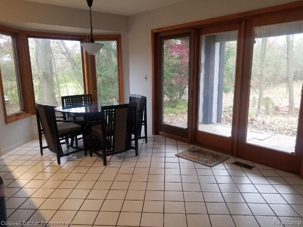 525 Shortridge Avenue Rochester, MI 48307 - Photo 10 of 29 IMG_4858.JPG