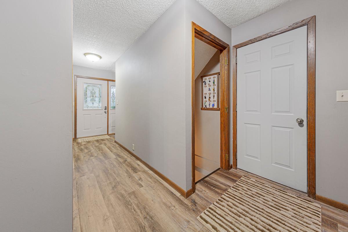 58560 Kirkwood Road Mankato, MN 56001 - Photo 17 of 85
