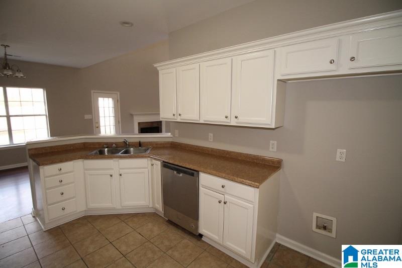 8164 Becker Lane Leeds, AL 35094 - Photo 3 of 21