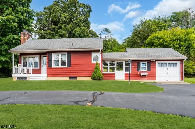 $399,000 | 128 Annandale High Bridge Road, Annandale, NJ 08801