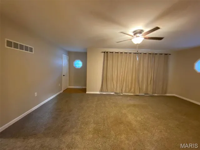 $137,500 | 403 North Pine Street, Nokomis, IL 62075