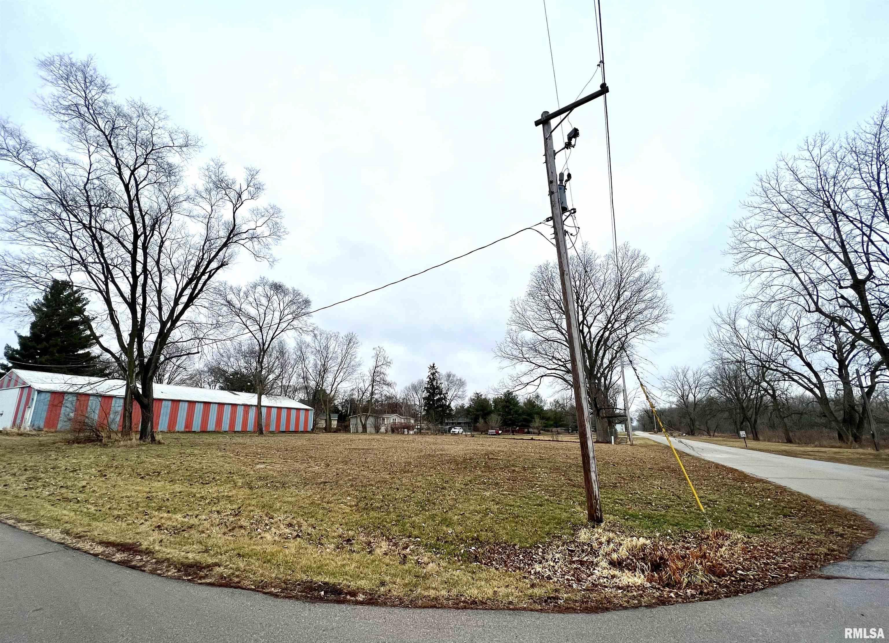 808 North Lake Street Spring Bay, IL 61611 - Photo 4 of 5