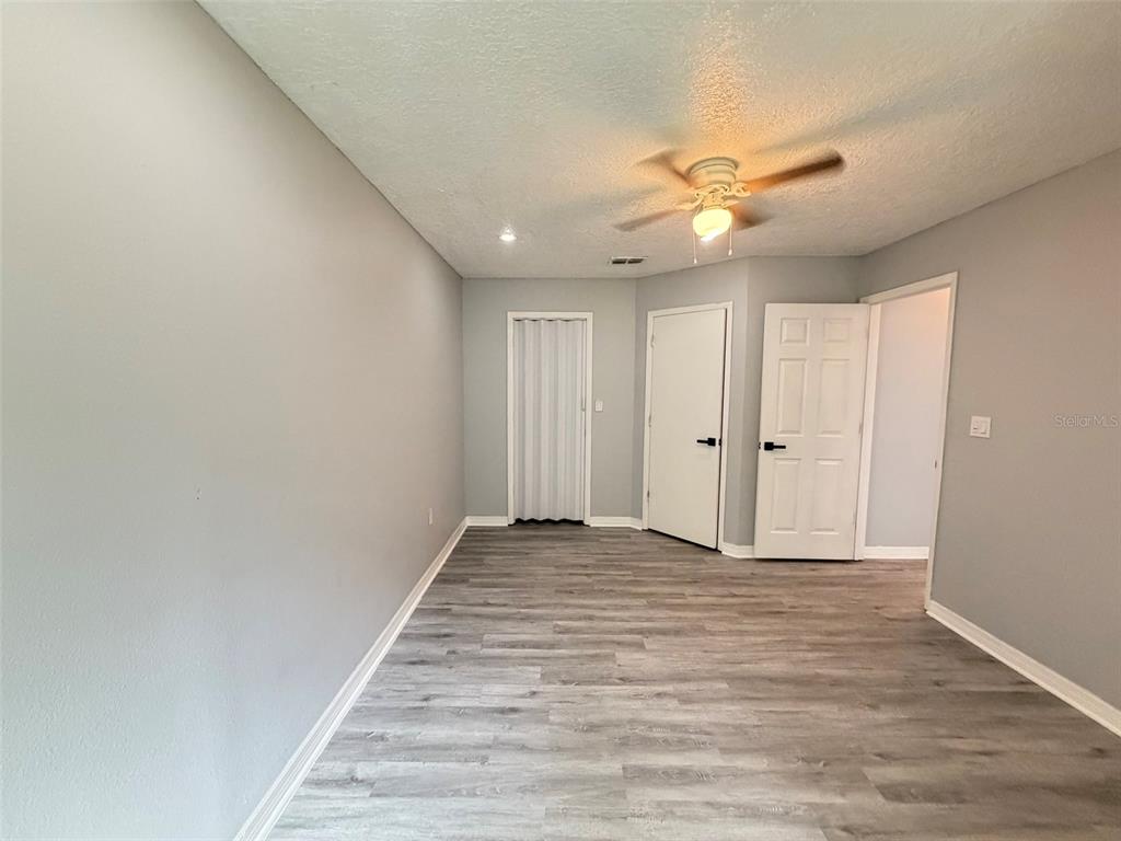 942 Loquat Tree Road Orlando, FL 32811 - Photo 12 of 15