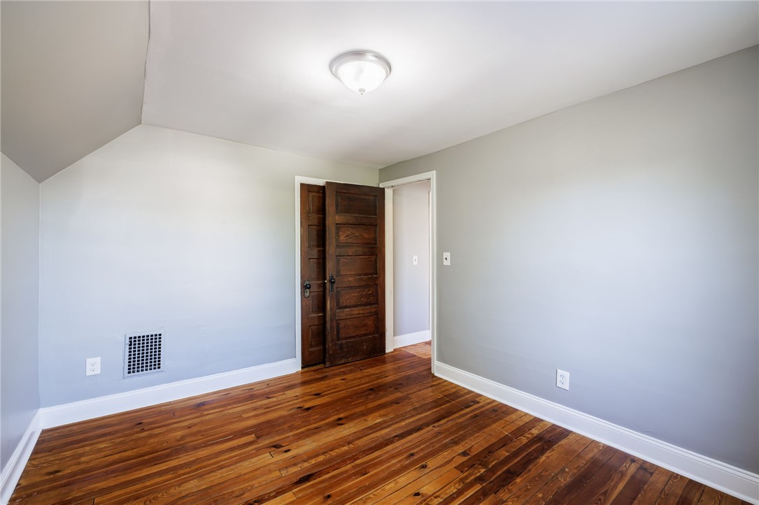 117 North Lincoln Road East Rochester, NY 14445 - Photo 28 of 36