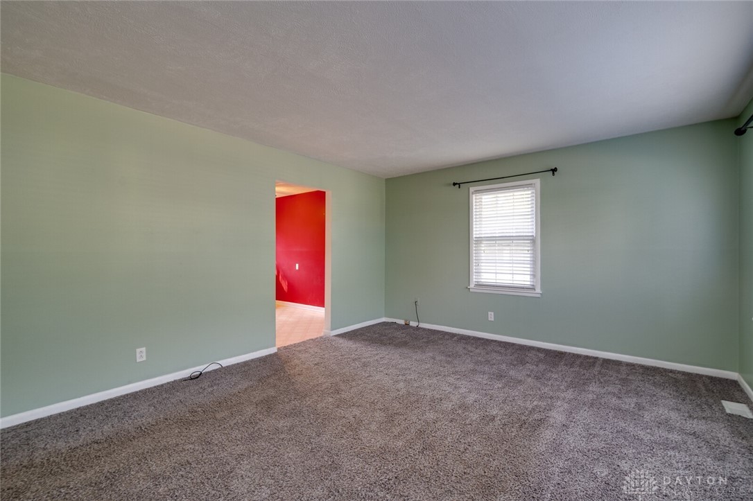 860 Peach Orchard Road Kettering, OH 45419 - Photo 15 of 43