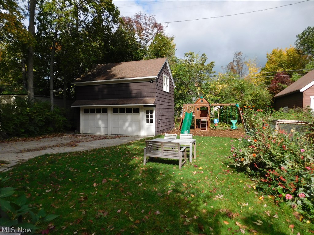 17001 Fernway Road Cleveland, OH 44120 - Photo 33 of 35 Gallery Image 33