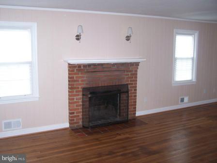 5709 Fisher Road Temple Hills, MD 20748 - Photo 1 of 17 Family Room